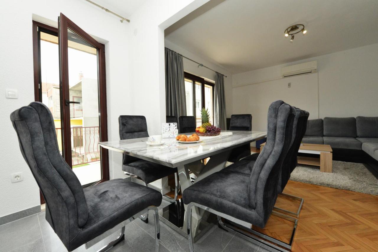 Apartmani Ivan Kaštela Екстериор снимка