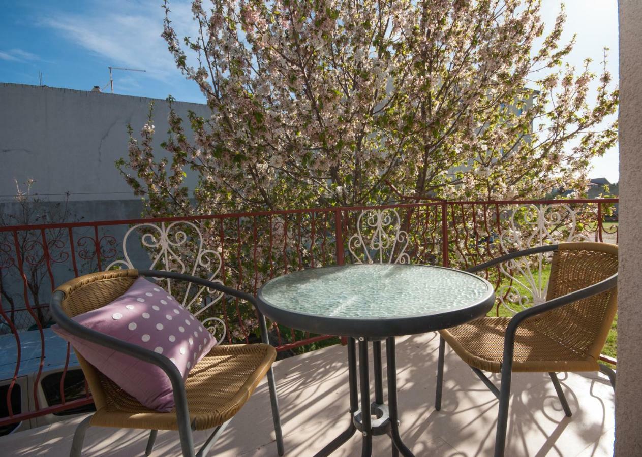 Apartmani Ivan Kaštela Екстериор снимка