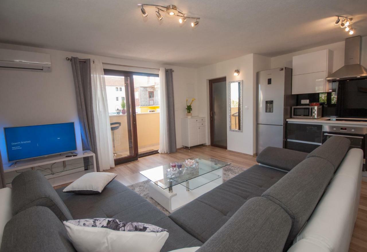 Apartmani Ivan Kaštela Екстериор снимка