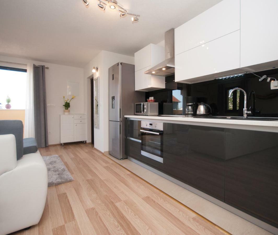 Apartmani Ivan Kaštela Екстериор снимка