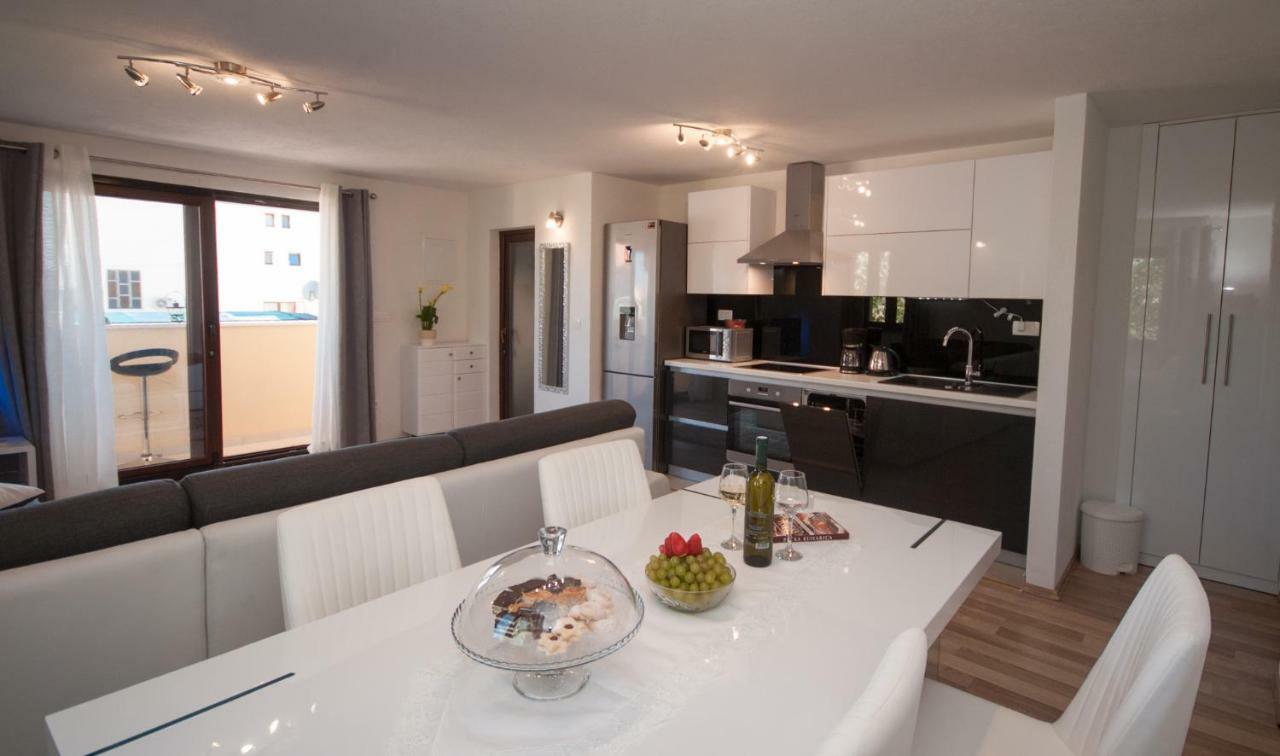 Apartmani Ivan Kaštela Екстериор снимка