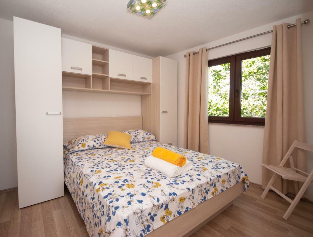 Apartmani Ivan Kaštela Екстериор снимка