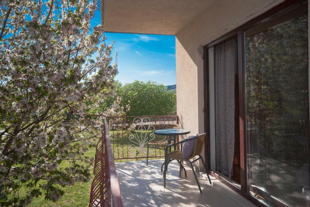Apartmani Ivan Kaštela Екстериор снимка